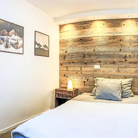 Cristal-12 By Interhome